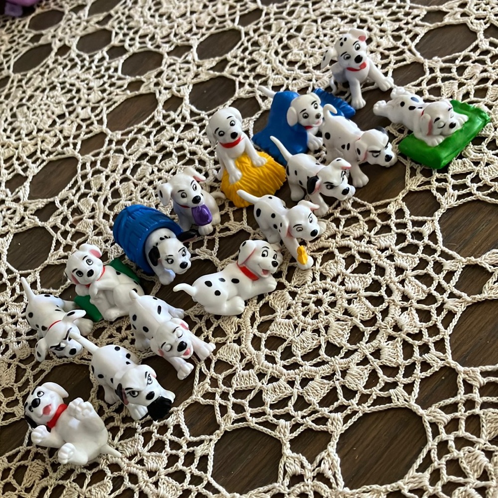 Disney 101 Dalmatian Plastic Figurines